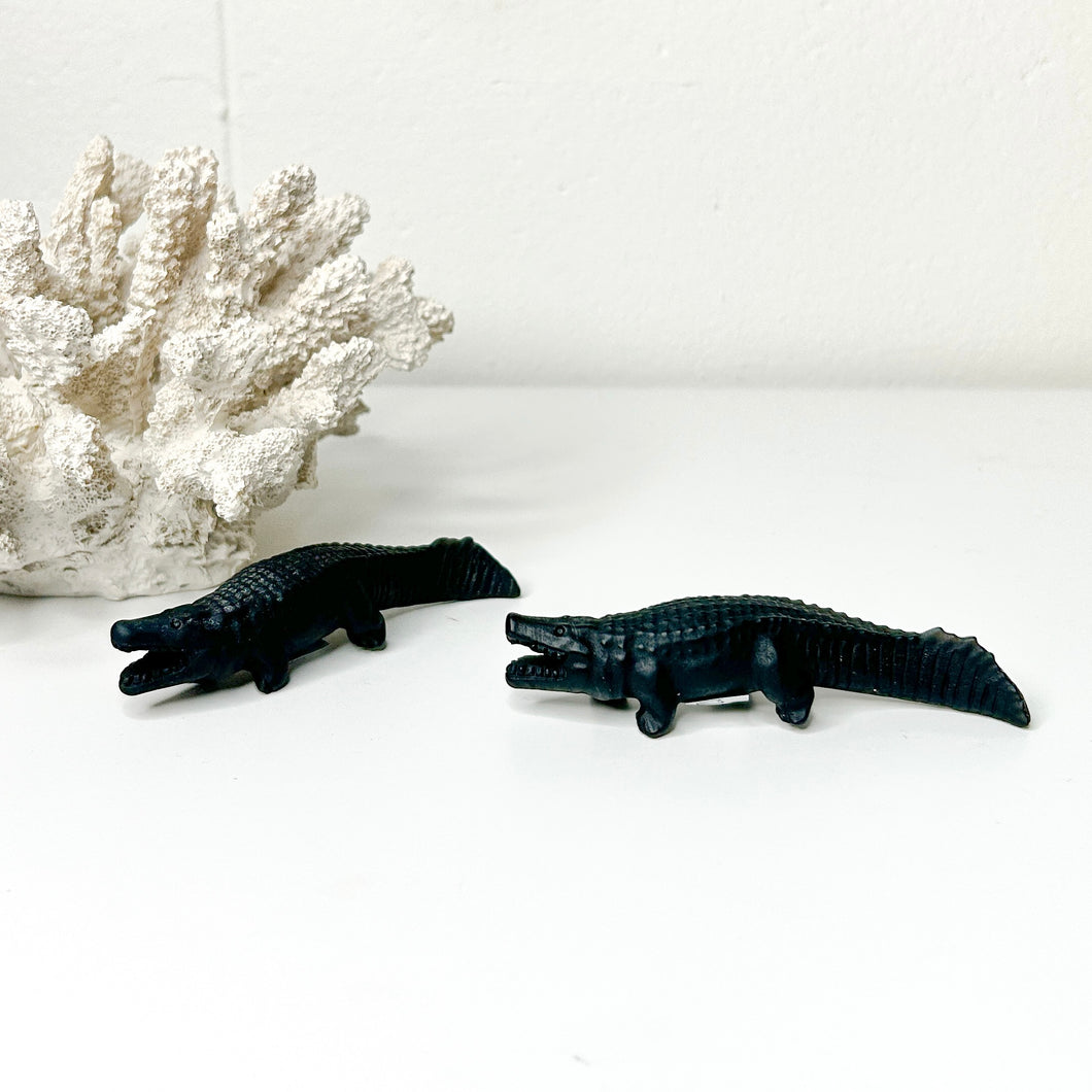 BLACK OBSIDIAN CROCODILE 🐊