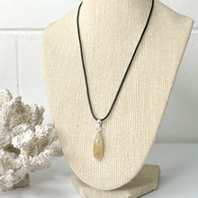 Load image into Gallery viewer, GOLDEN RUTILE PENDANT
