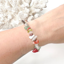 Load image into Gallery viewer, CRYSTAL CHIP BRACELET
