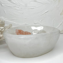 Load image into Gallery viewer, WHITE QUARTZ BOWL
