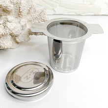 Load image into Gallery viewer, NATURALLY HEALTHFUL TEA INFUSER WITH LID

