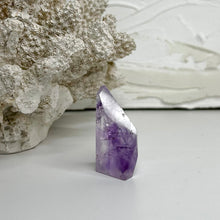 Load image into Gallery viewer, AMETHYST POINT

