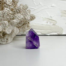Load image into Gallery viewer, AMETHYST POINT
