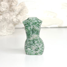 Load image into Gallery viewer, DIVINE FEMININE CRYSTAL GODDESS CARVING
