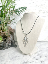 Load image into Gallery viewer, SNAKE PENDANT NECKLACE
