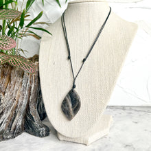 Load image into Gallery viewer, BLACK MOONSTONE NECKLACE
