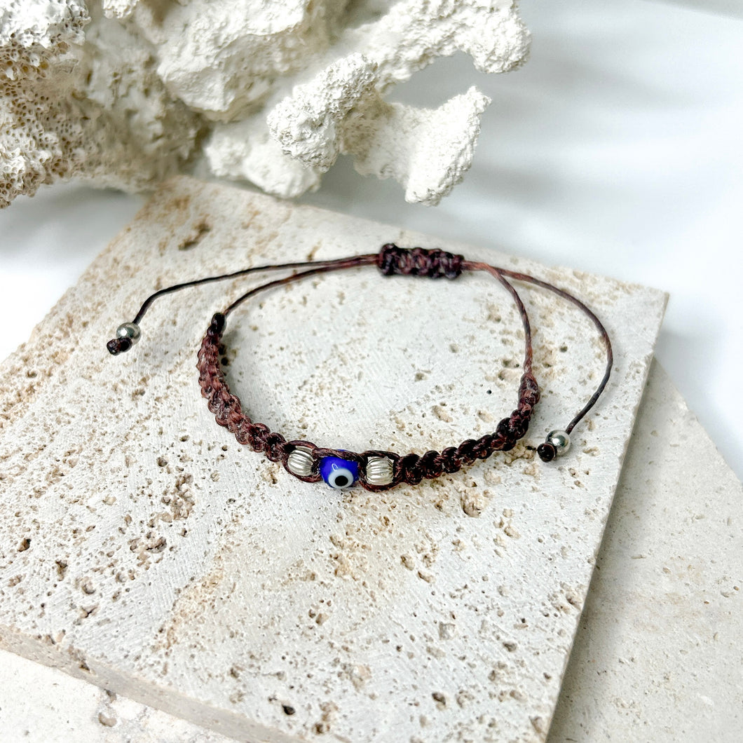 EVIL EYE MACRAME BRACELET 🧿