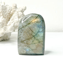 Load image into Gallery viewer, LABRADORITE FREEFORM
