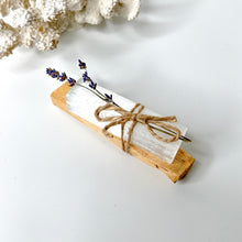 Load image into Gallery viewer, PALO SANTO &amp; SELENITE CLEANSING KIT
