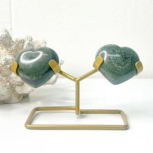 Load image into Gallery viewer, DOUBLE HEART METAL STAND

