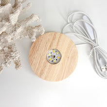 Load image into Gallery viewer, USB LED CRYSTAL LIGHT BASE
