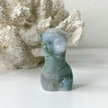 Load image into Gallery viewer, DIVINE FEMININE CRYSTAL CARVING

