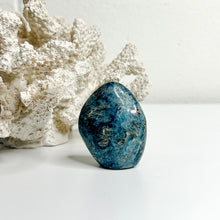 Load image into Gallery viewer, DUMORTIERITE MINI FREEFORM
