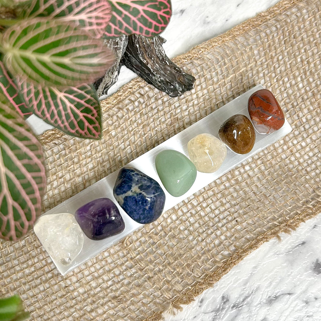 CHAKRA TUMBLE KIT W/SELENITE ROD