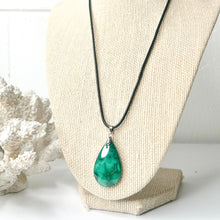 Load image into Gallery viewer, MALACHITE PENDANT NECKLACE
