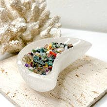 Load image into Gallery viewer, SELENITE MOON BOWL
