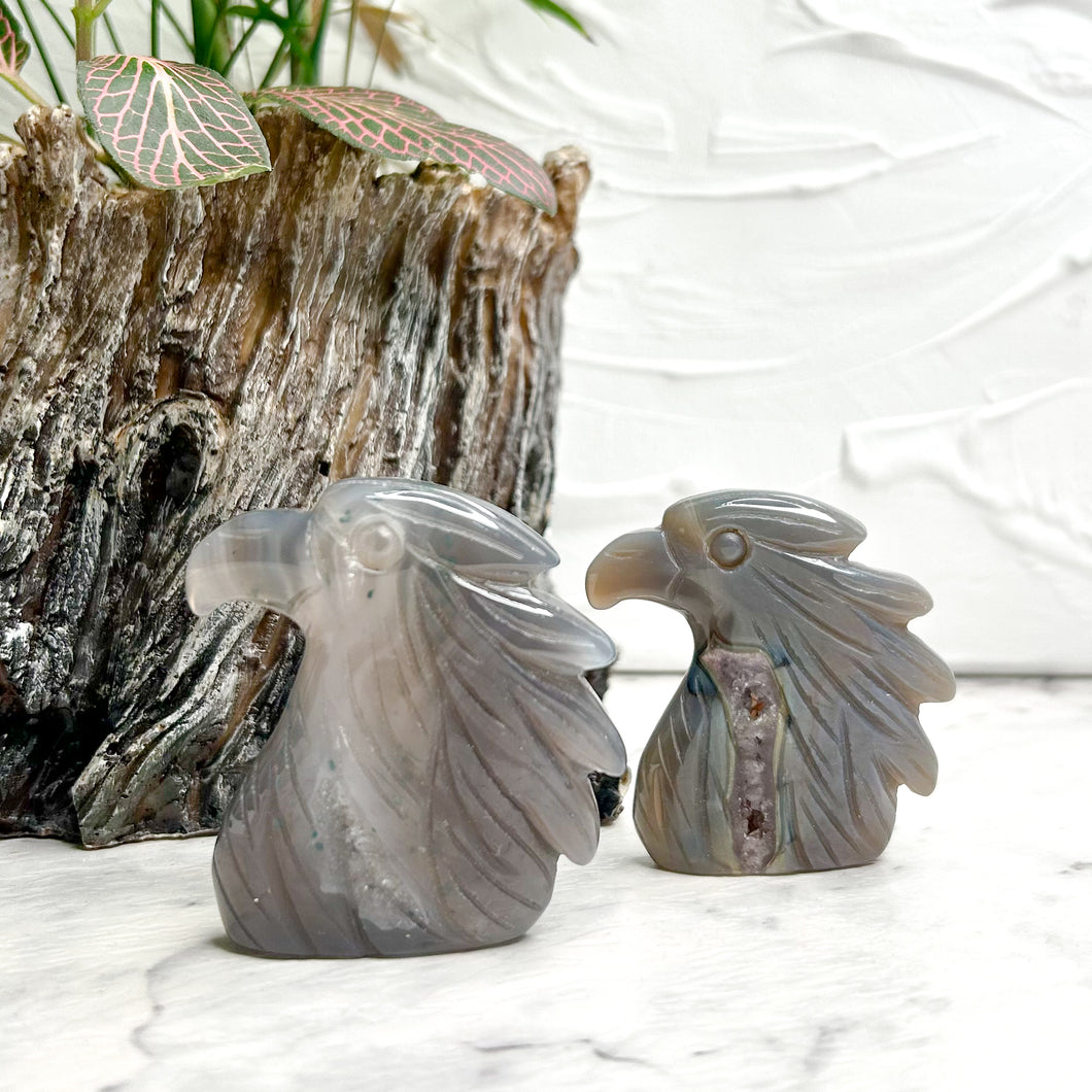 AGATE EAGLE CARVING