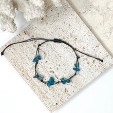 Load image into Gallery viewer, ADJUSTABLE CRYSTAL CHIP BRACELET

