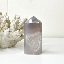 Load image into Gallery viewer, AGATE GEODE POINT
