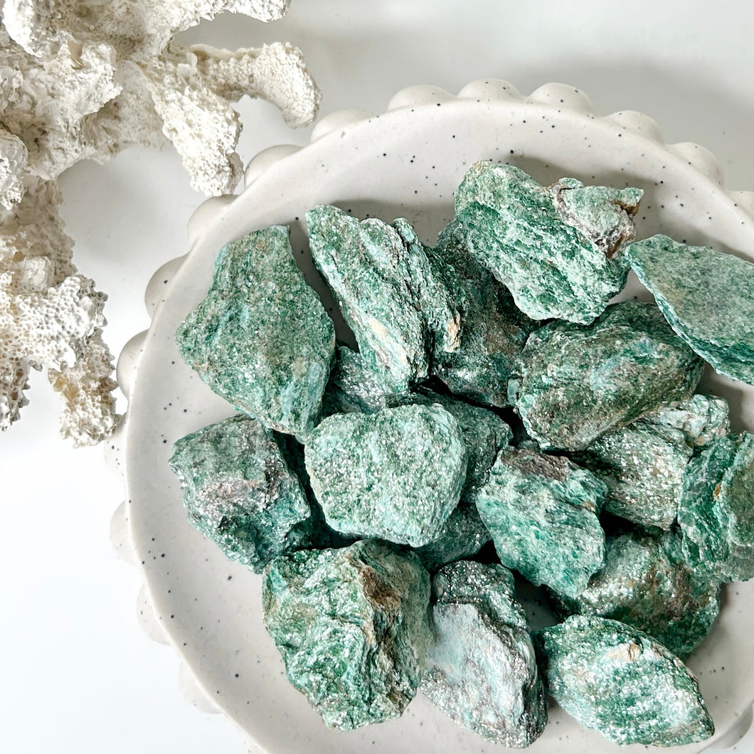 FUCHSITE SMALL ROUGH