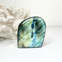 Load image into Gallery viewer, LABRADORITE FREEFORM

