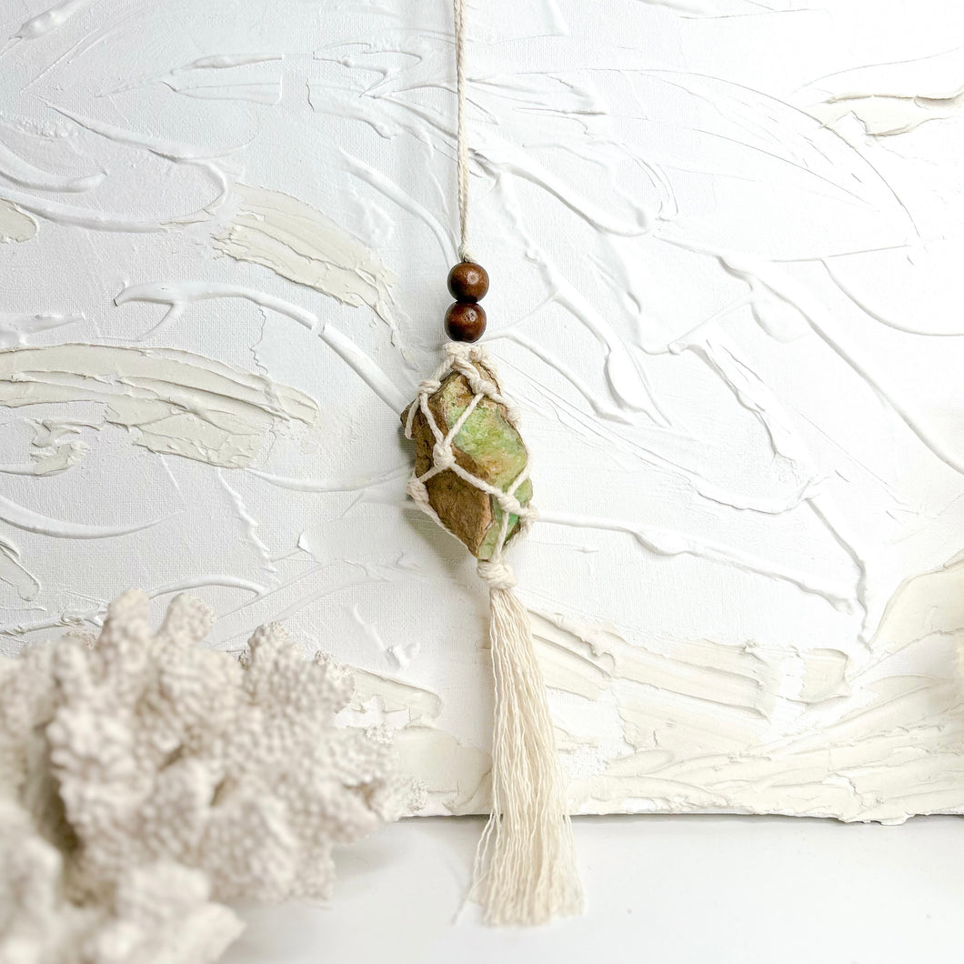 MACRAME CRYSTAL HANGER