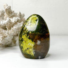 Load image into Gallery viewer, GREEN OPAL FREEFORM

