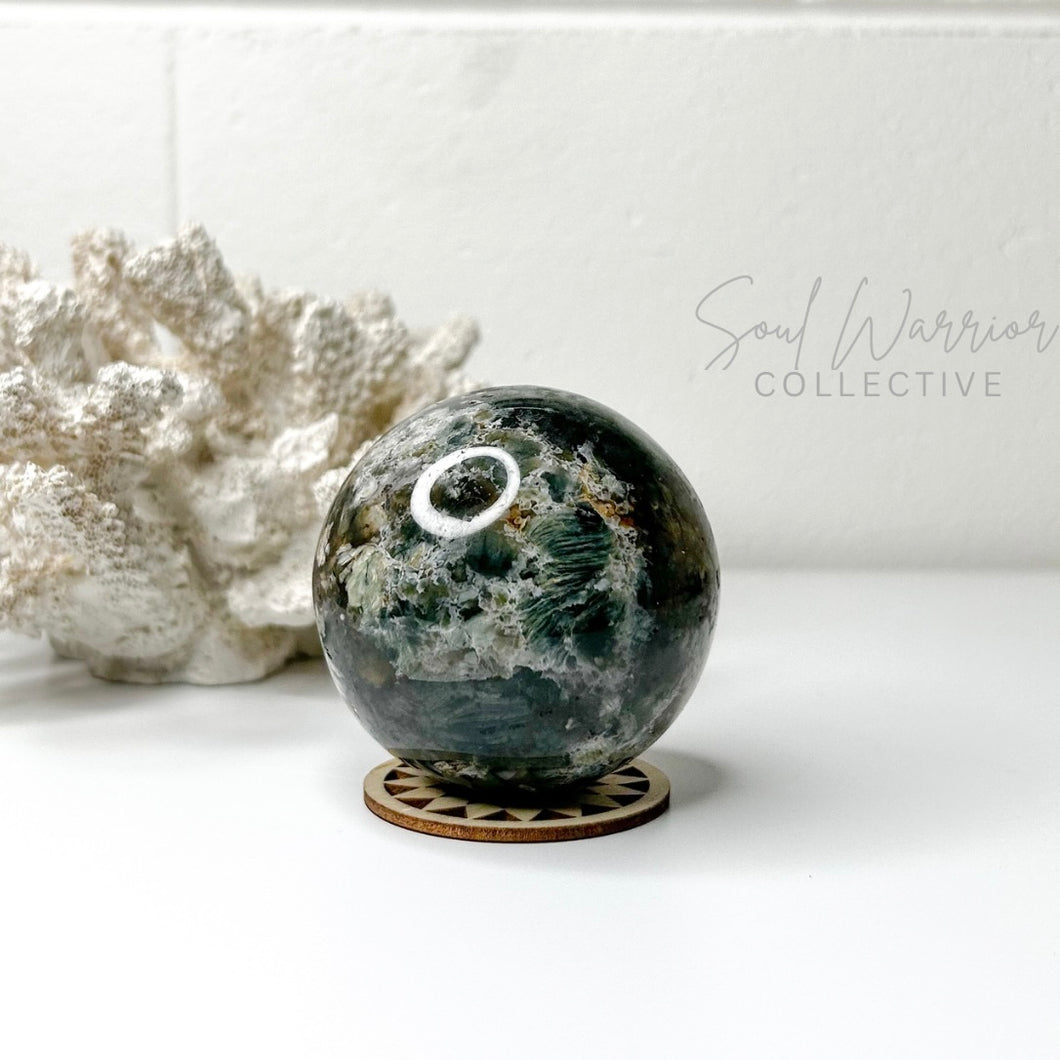 FLOWER AGATE GREEN SPHERE