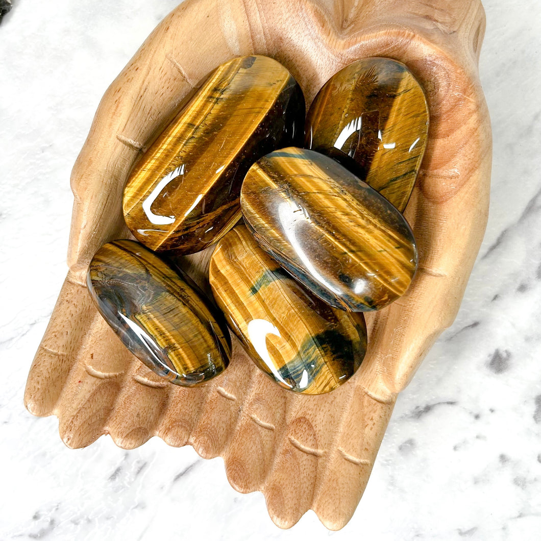 TIGERS EYE PALM STONE