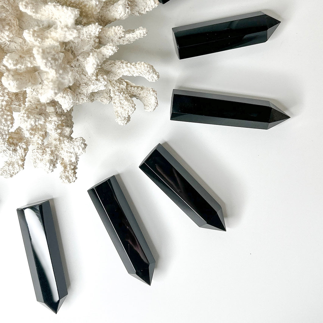BLACK OBSIDIAN POINT