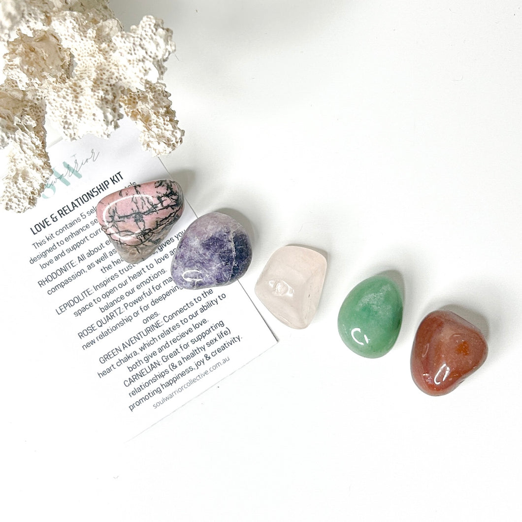 LOVE & RELATIONSHIP KIT