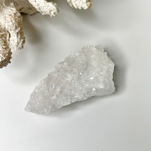 Load image into Gallery viewer, CLEAR QUARTZ CLUSTER
