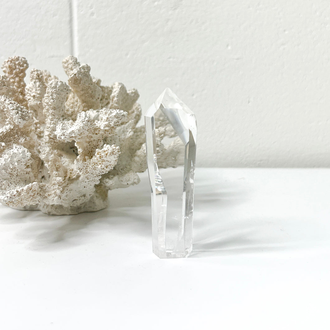 CLEAR QUARTZ POINT