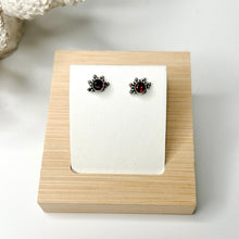 Load image into Gallery viewer, GARNET SILVER EARRINGS
