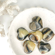 Load image into Gallery viewer, CRYSTAL MINI HEART
