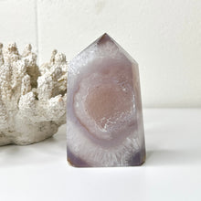 Load image into Gallery viewer, AGATE GEODE POINT
