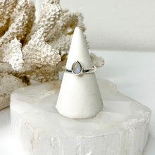 Load image into Gallery viewer, MOONSTONE RING

