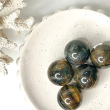 Load image into Gallery viewer, TIGERS EYE SPHERE
