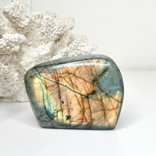 Load image into Gallery viewer, LABRADORITE FREEFORM
