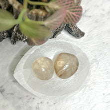 Load image into Gallery viewer, NATURAL CITRINE LARGE PALMSTONE
