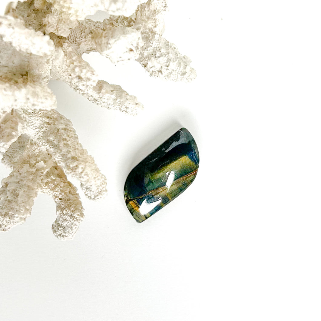 BLUE TIGERS EYE TOUCH STONE
