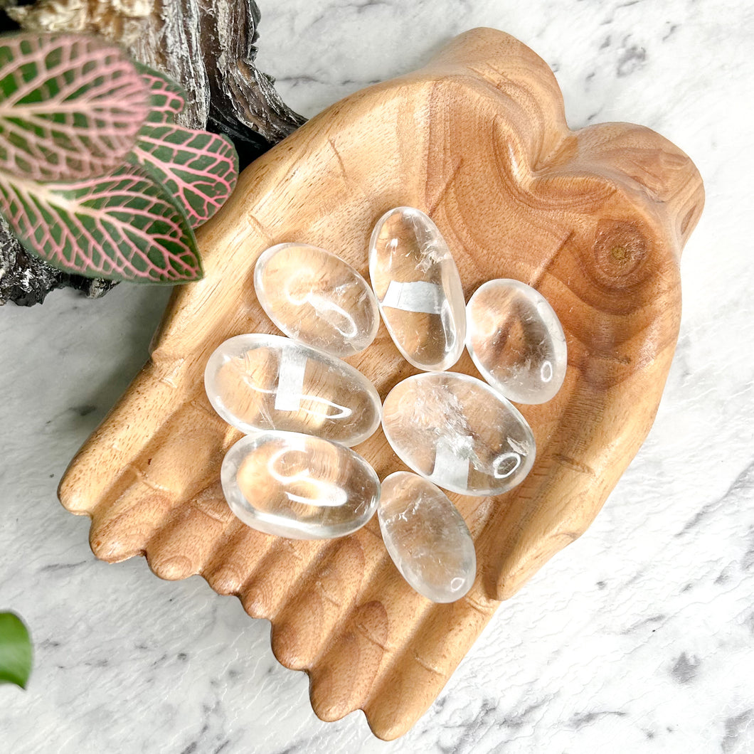 CLEAR QUARTZ  MINI PALMSTONE