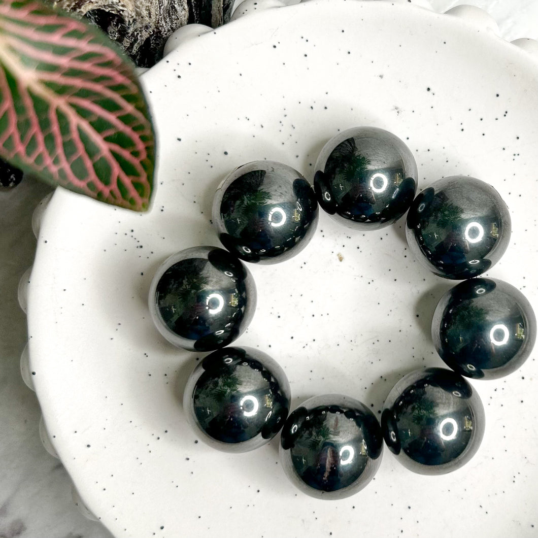 MAGNETIC HEMATITE SPHERE